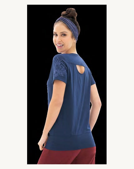 Graphic T-Shirt - JW52 - Garnet Rose